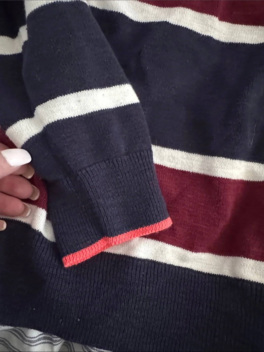 Boys Gap size XL 12 Navy Stripe Crewneck Sweater - Classic Casual